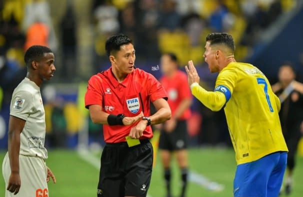 Ma Ning Golden Whistle Referee 